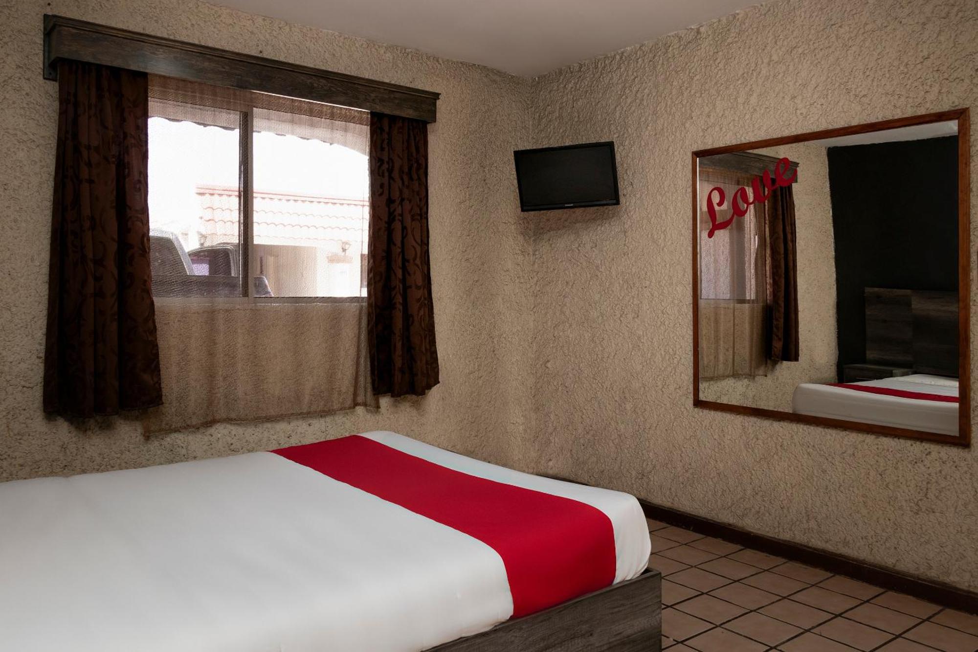 Oyo Hotel Real Del Sur, Estadio Chihuahua Eksteriør billede